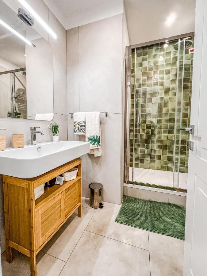 Apartment Casa 3 Santi, Your Contemporary In Rome