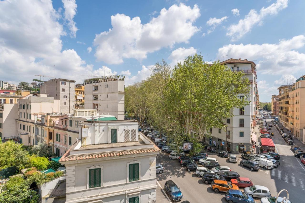 Elizabeth Penthouse, Charmy In Little London 10 Min From The Center Apartment Rome