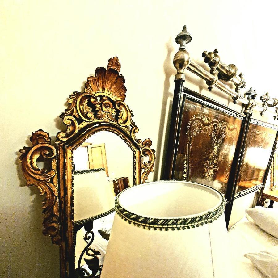 1878s By Aat- Luxury Historic House Piazza Di Spagna Rome