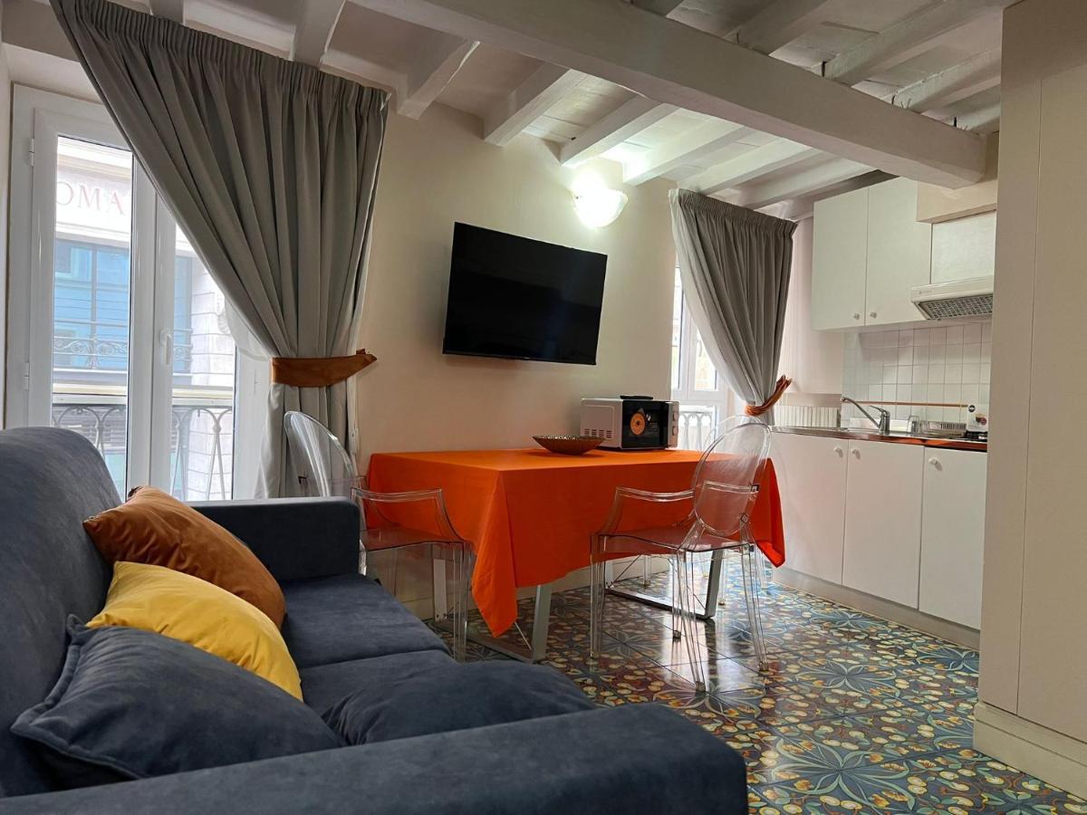 Artemide Domus Romae Apartment *