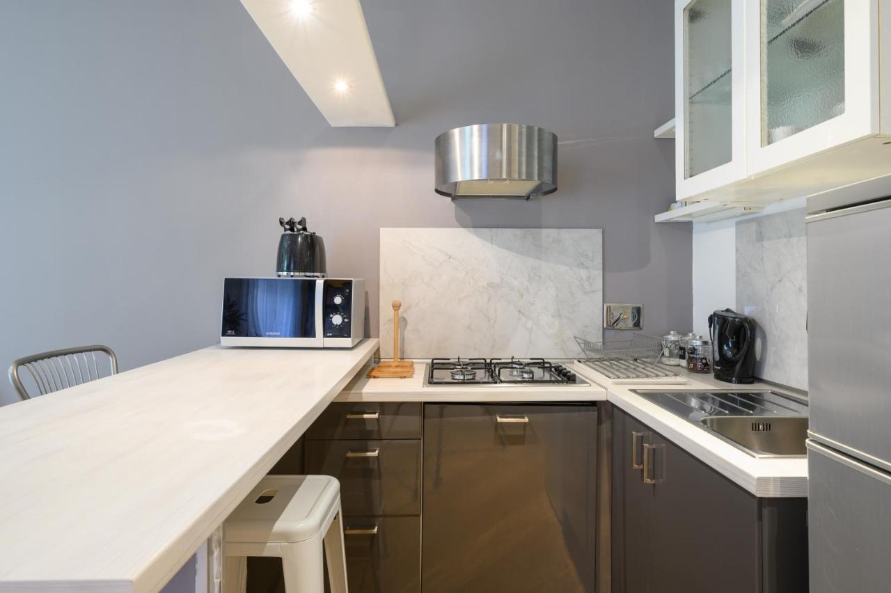 Apartment Via Nicola Fabrizi *