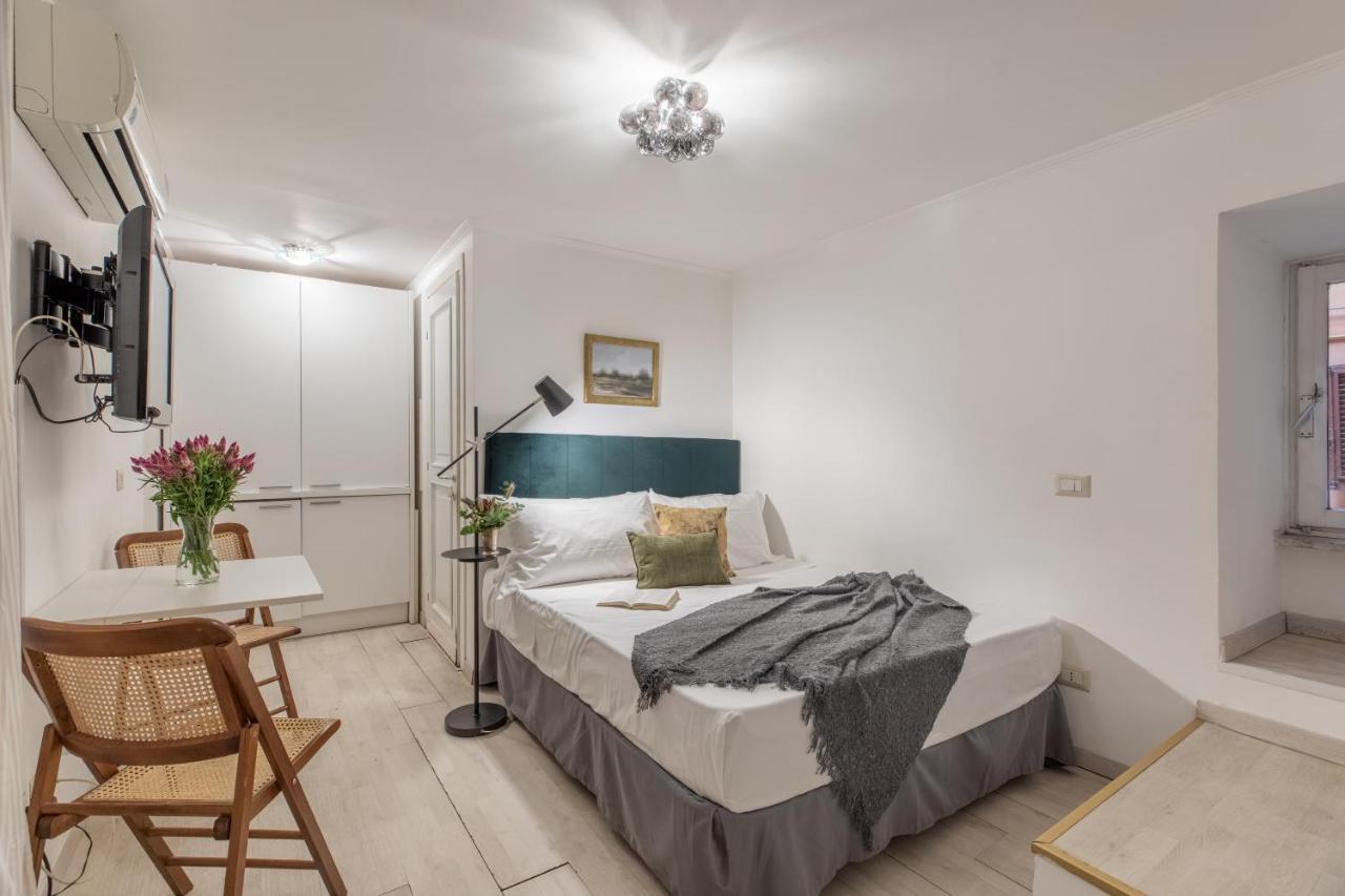 Basic - 350 M Far From Fontana Di Trevi * Rome