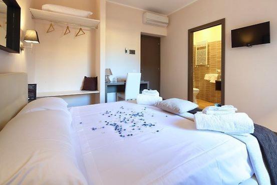 Colosseum Guest house *