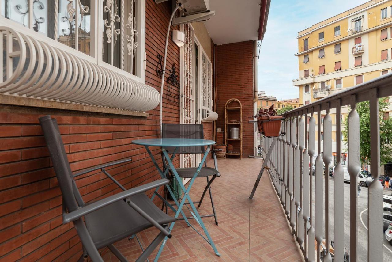 Piazza Re Di Comfy *