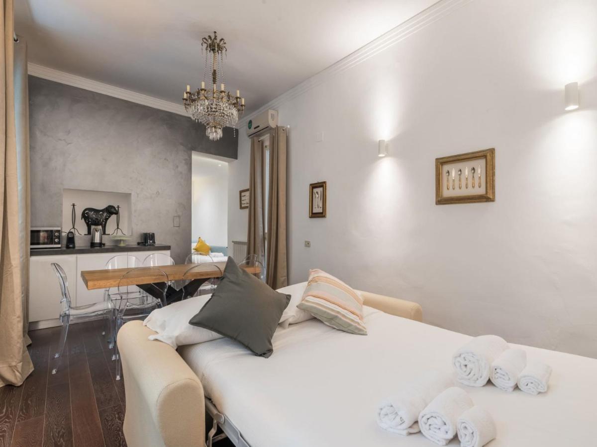 The Rent - Three-bedroom Close To The Quirinale Rome