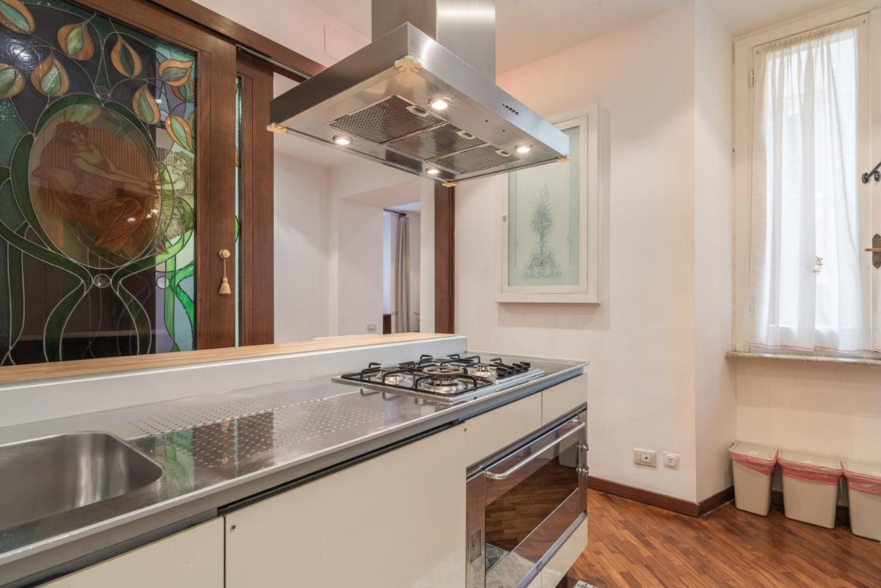 The Rent - Three-bedroom Near Borghese Apartment *