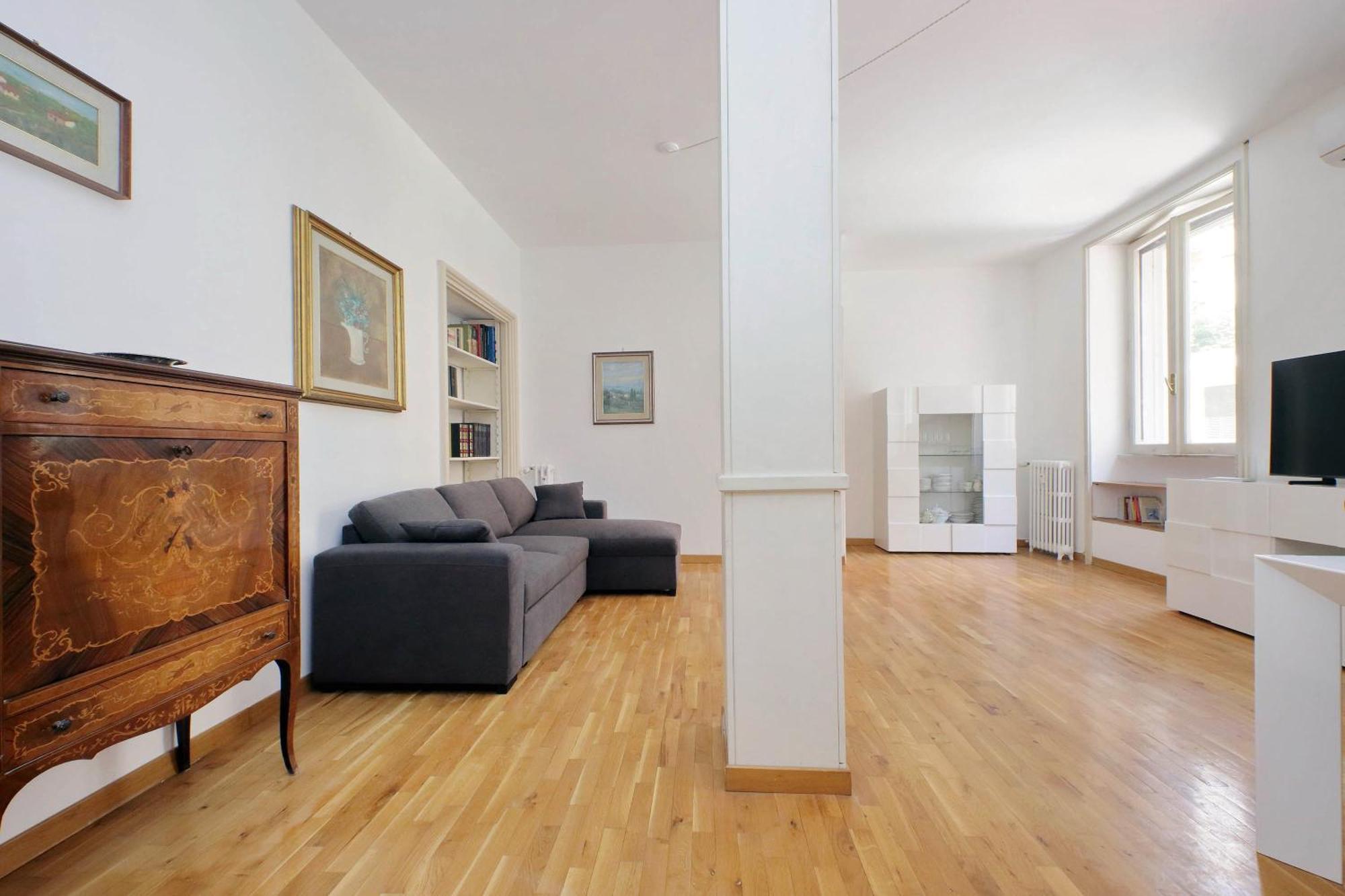 Mazzini Apartment *
