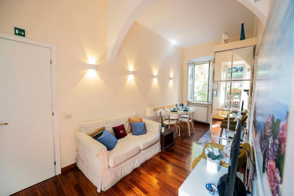 Apartment Colosseum 2br Elegance And Charm