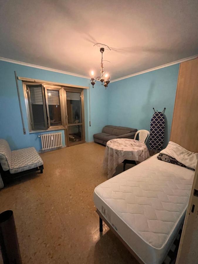 Apartment Metro Lucio Sestio *