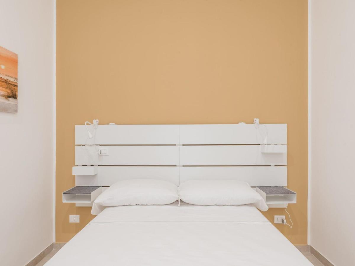 The Rent - Two-bedroom Close To San Pietro Apartment