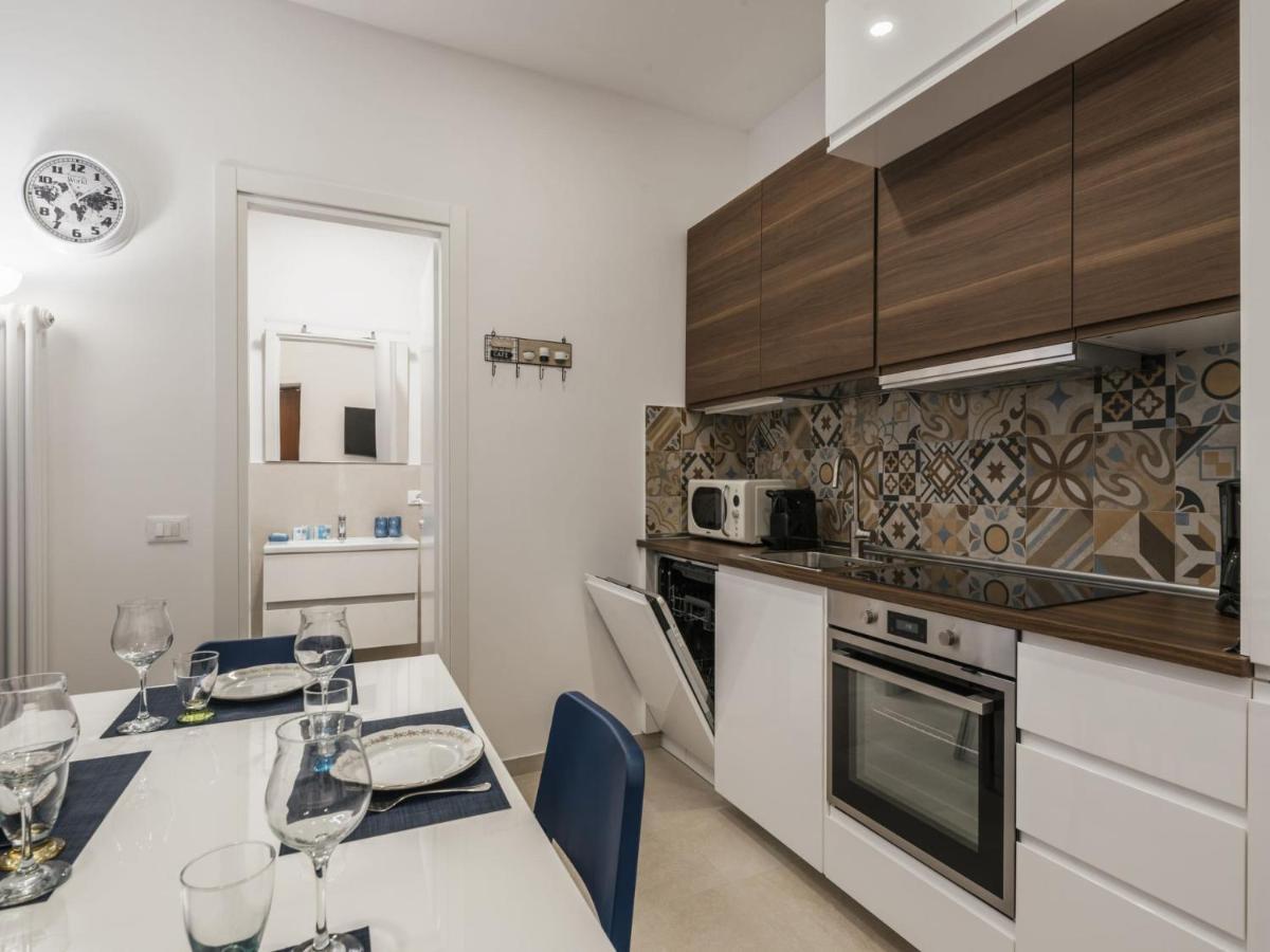 The Rent - Two-bedroom Close To San Pietro Apartment *