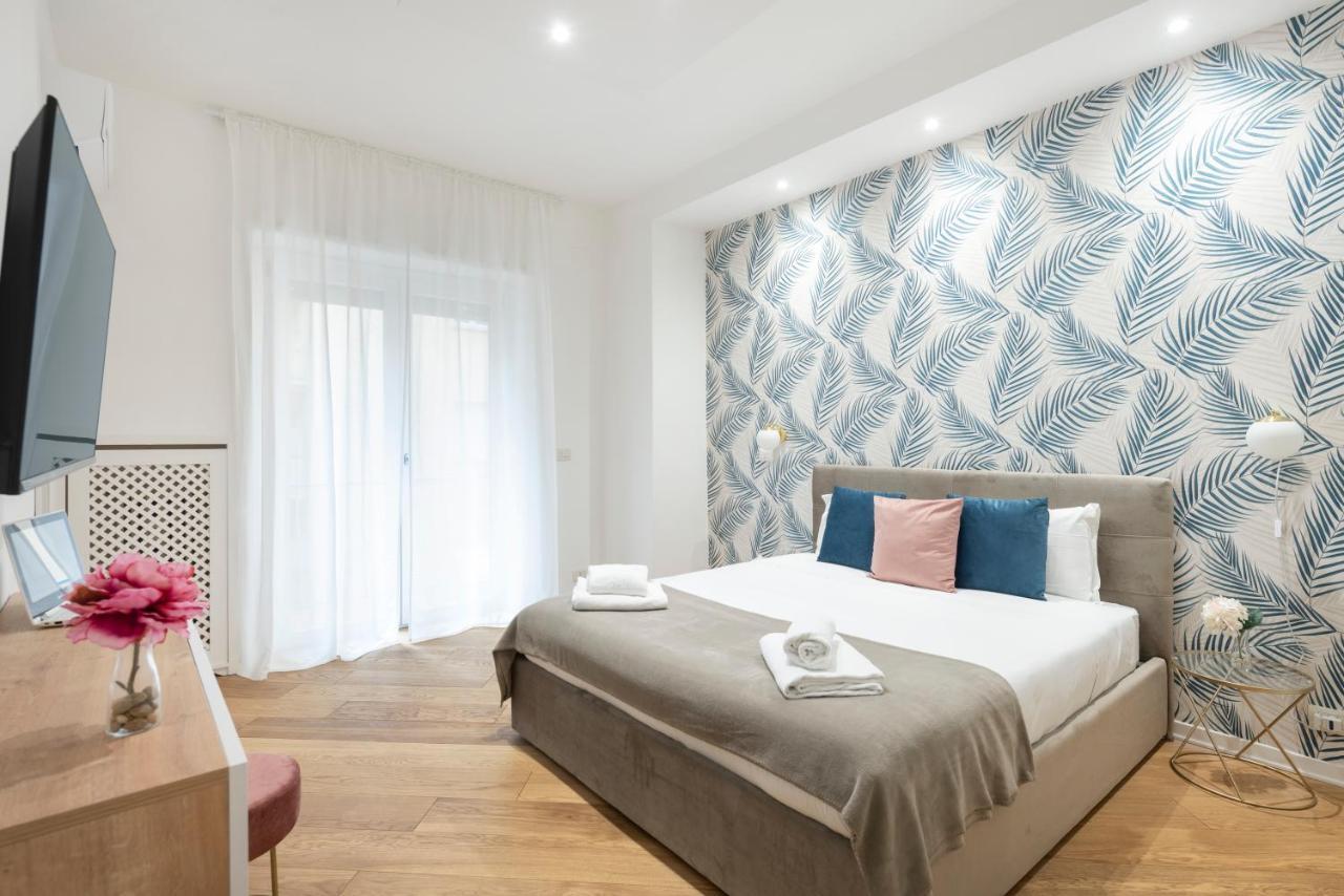 Apartment White Flat Gallia Rome