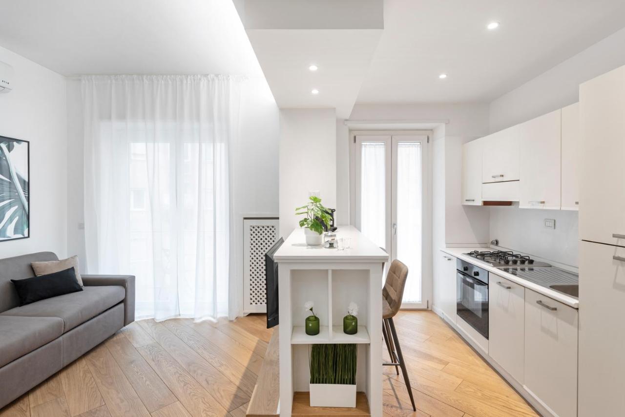 White Flat Gallia Rome