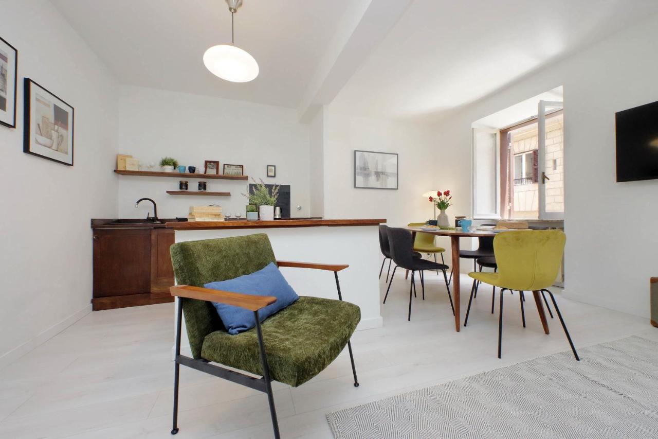 Monti Spacious 2 Apartment