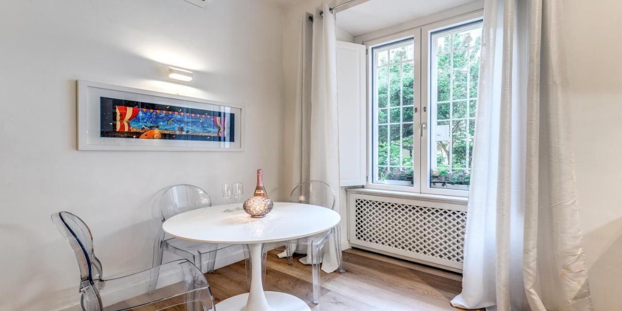 Apartment Deluxe One Bedroom Apartment, Perfect Location, Air Cond *
