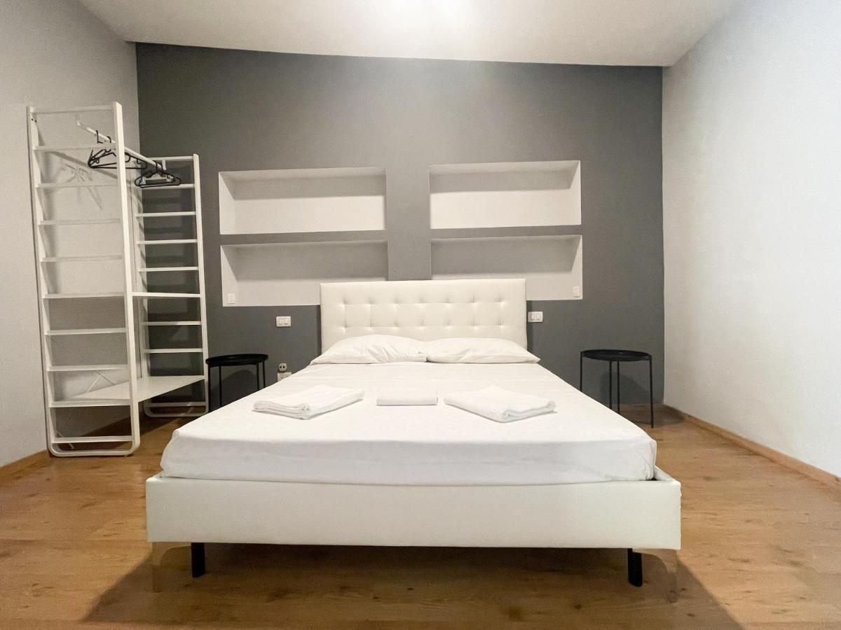 Tolemaide Boutique Roma