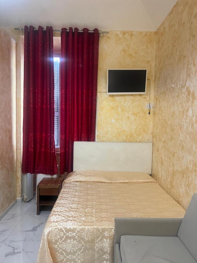 Termini Golden House