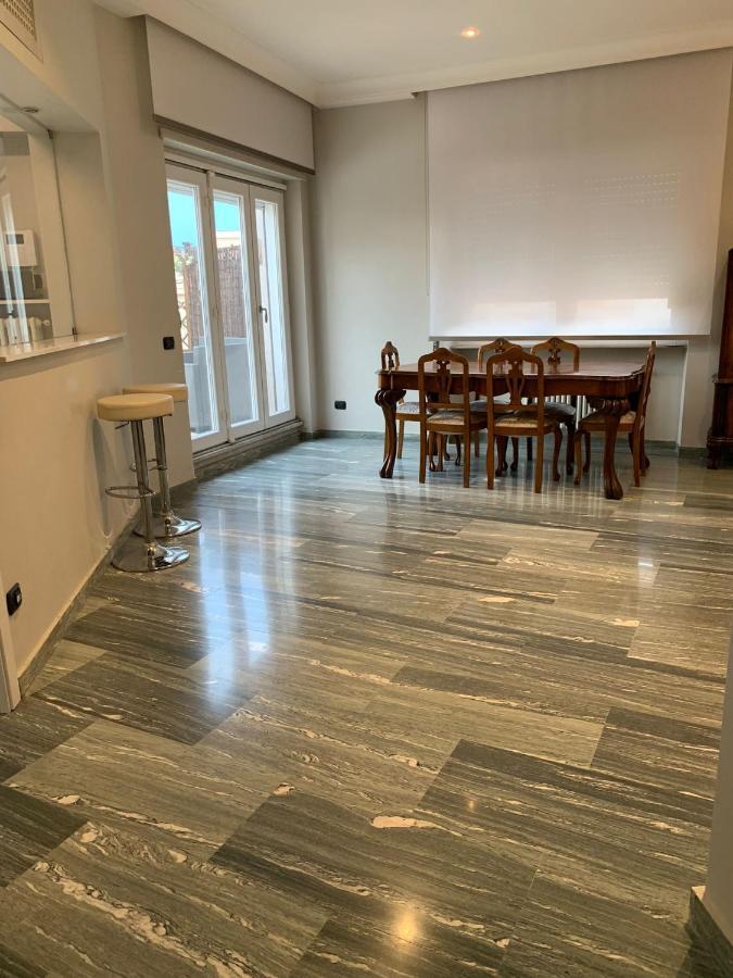 Pacuvio Vatican House *