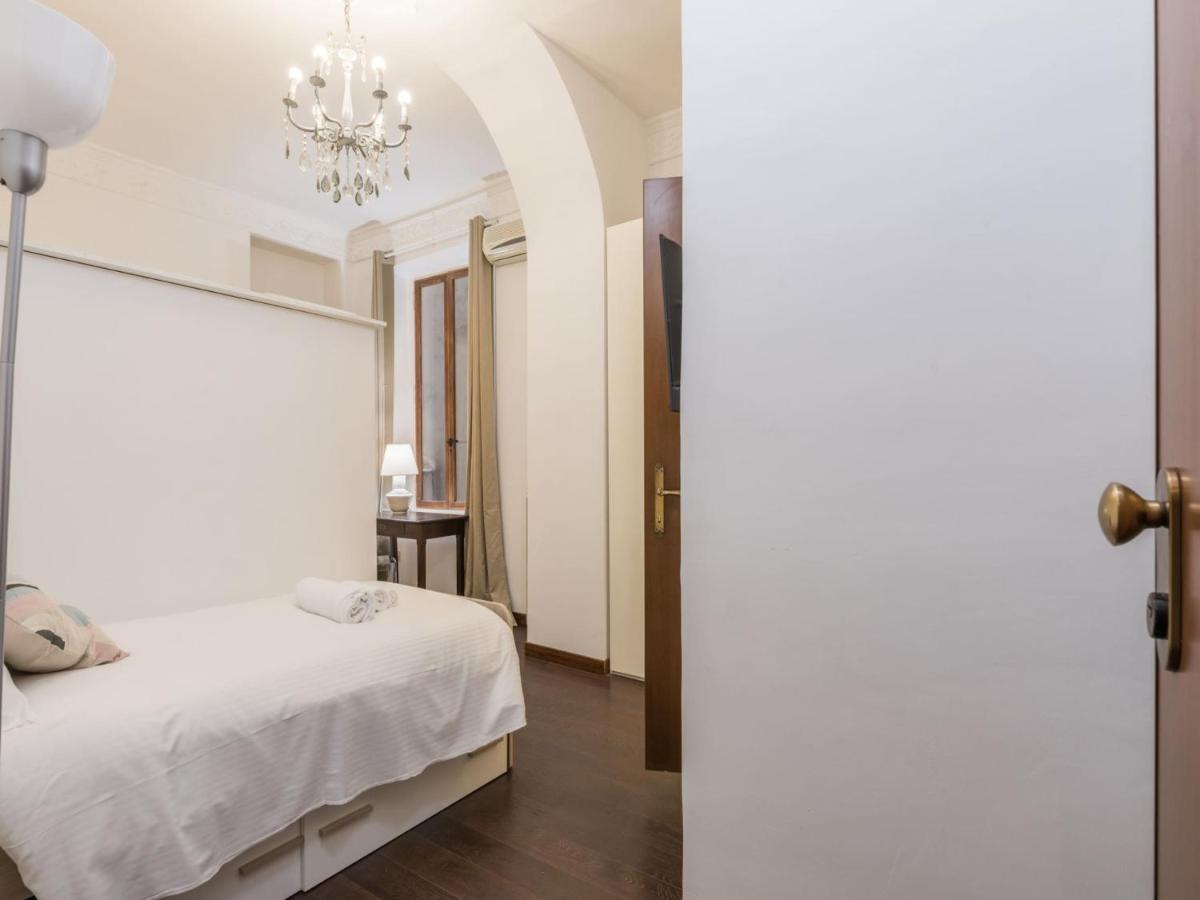 The Rent - Three-bedroom Close To The Quirinale