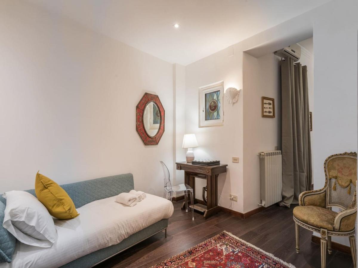 Apartment The Rent - Three-bedroom Close To The Quirinale Rome