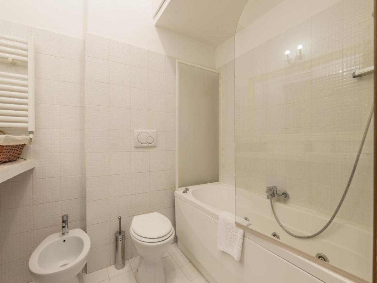 The Rent - Three-bedroom Close To The Quirinale Apartment Rome