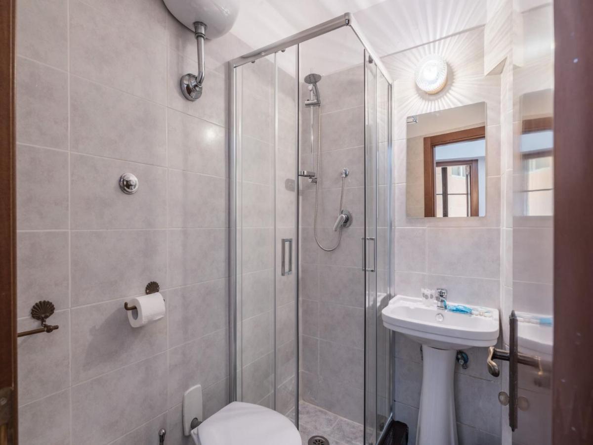 Apartment The Rent - Three-bedroom Close To The Quirinale