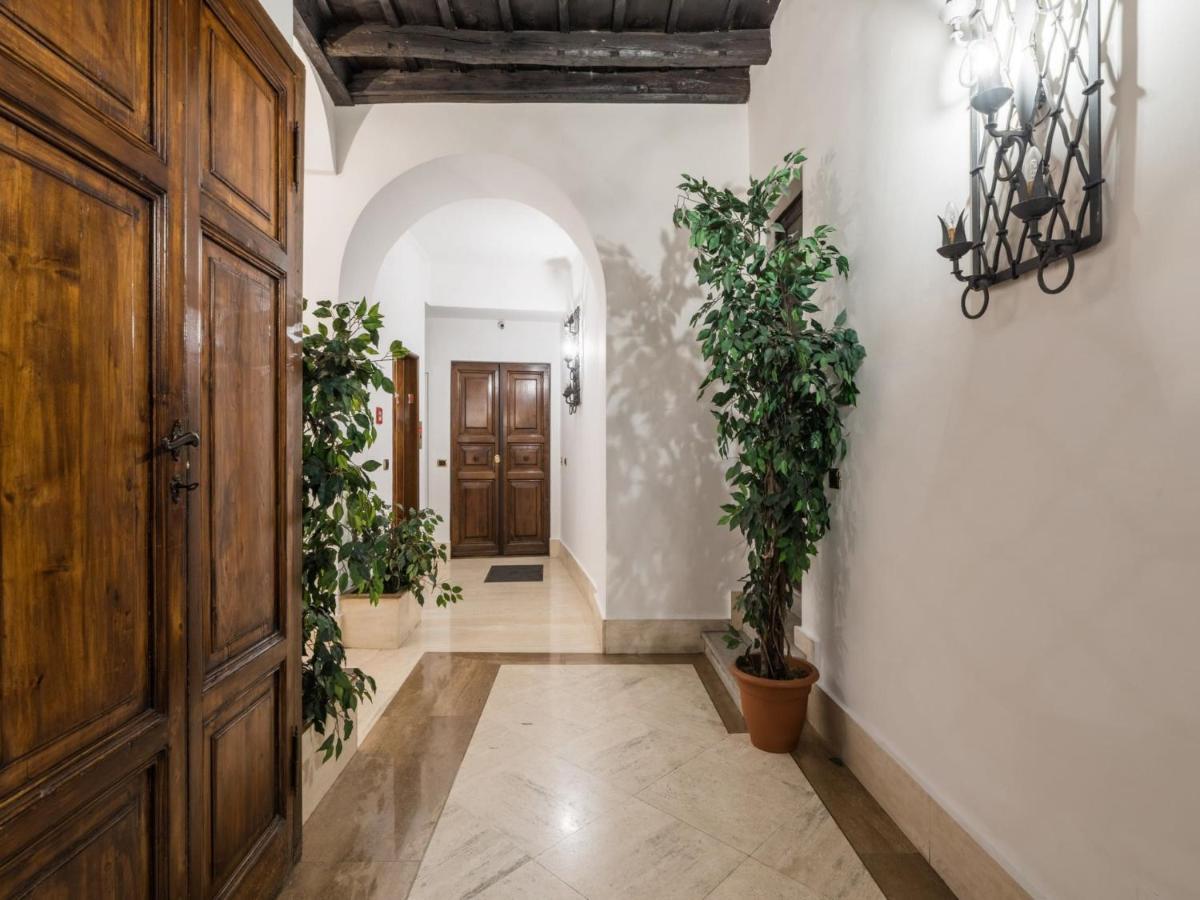 The Rent - Gorgeous One-bedroom Near Piazza Di Spagna Rome