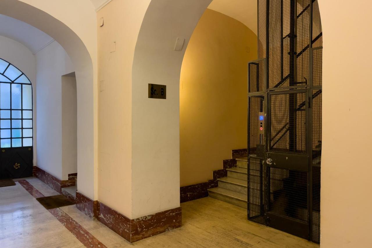 The Rent - Three-bedroom Near Borghese Apartment *