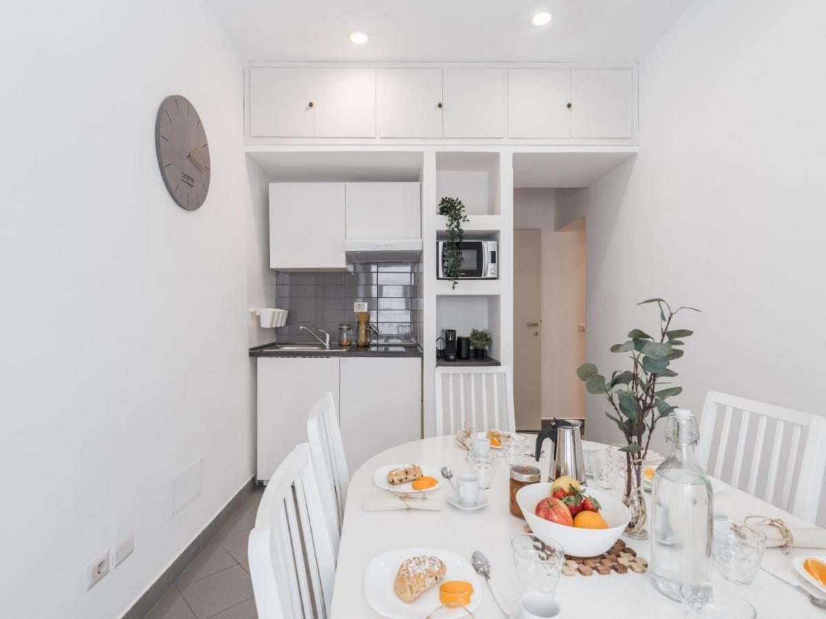 The Rent - Two-bedroom In Colosseum Area Apartment Rome