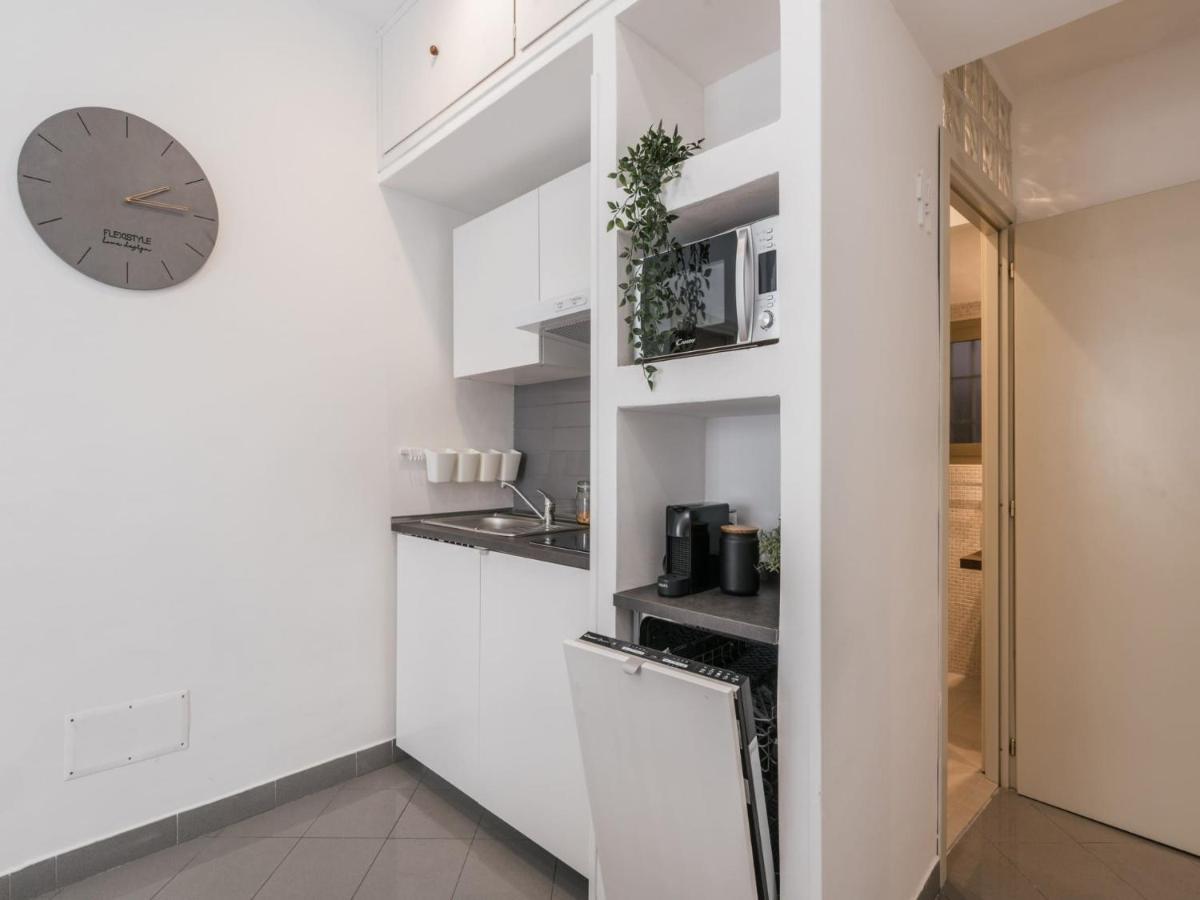 Apartment The Rent - Two-bedroom In Colosseum Area Rome