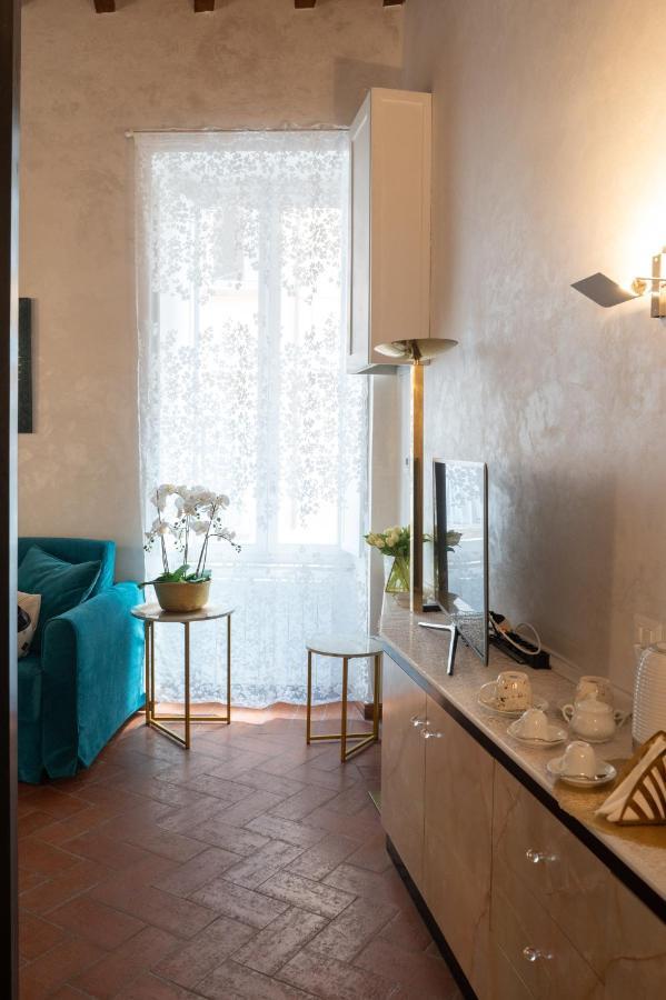 Apartment Campo De Fiori Chic