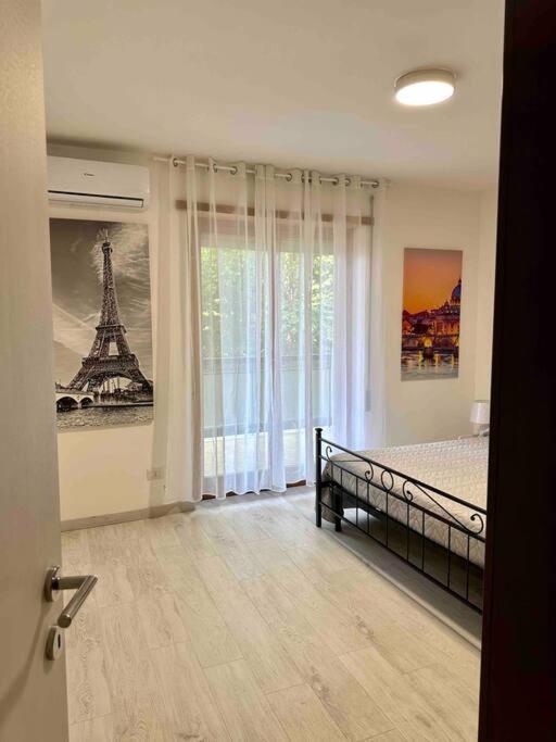 Appartamento Luminoso Domus Eur *