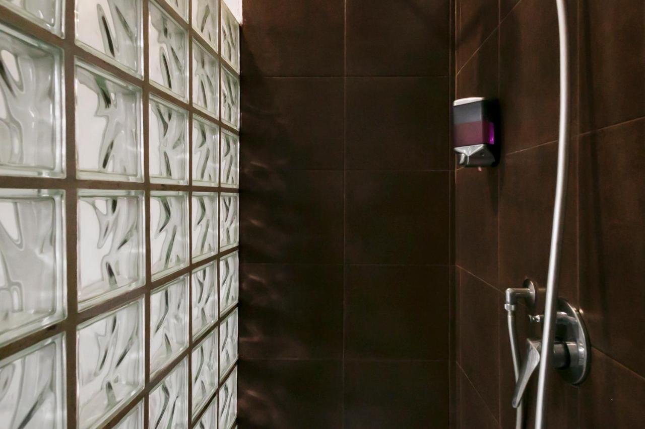 Dm69 - Termini Monti Crossroads Guest house Rome