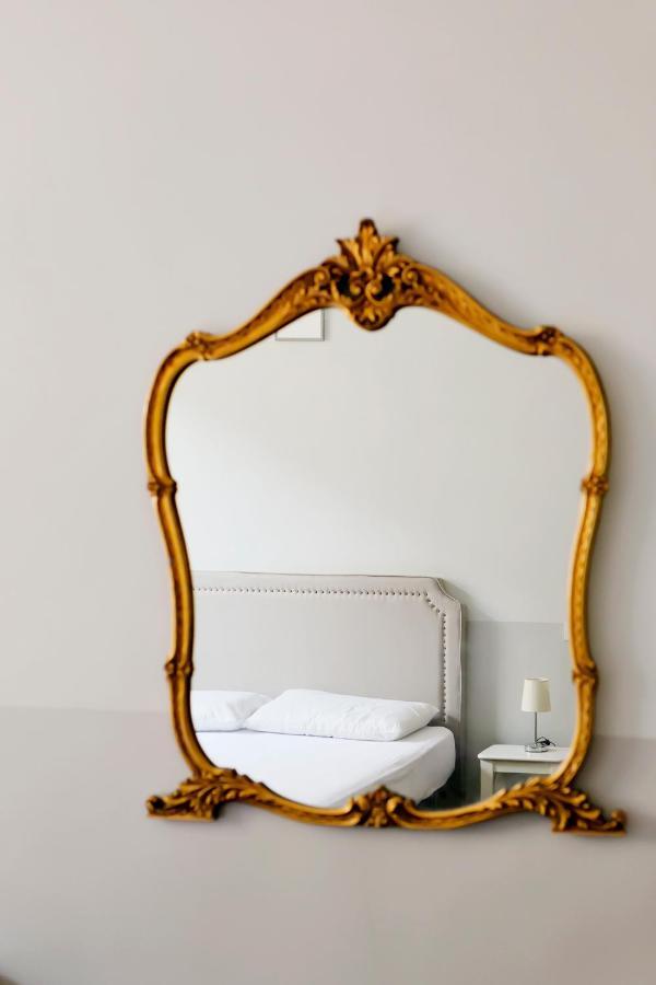 Dm69 - Termini Monti Crossroads Guest house *