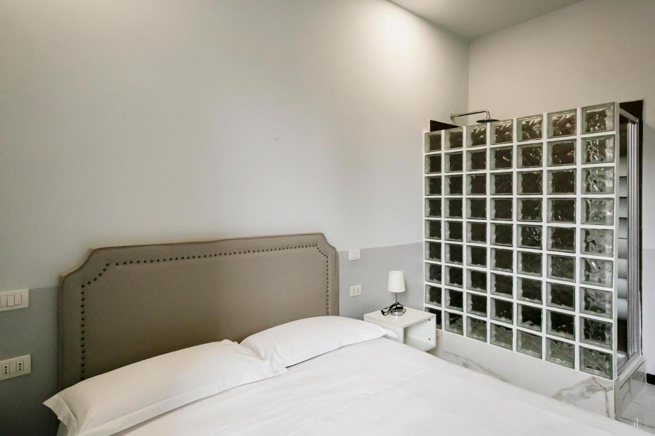 Dm69 - Termini Monti Crossroads Guest house Rome