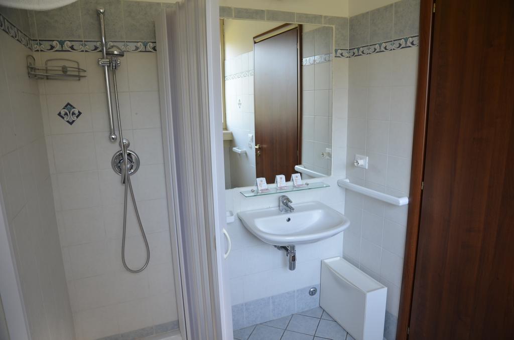 Bed & Breakfast Casa Per Ferie Cardinal G. Guarino *