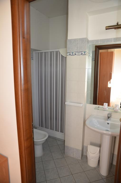 Casa Per Ferie Cardinal G. Guarino Bed & Breakfast Roma