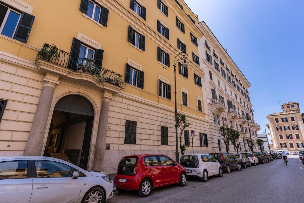 Rhome Colosseum * Rome