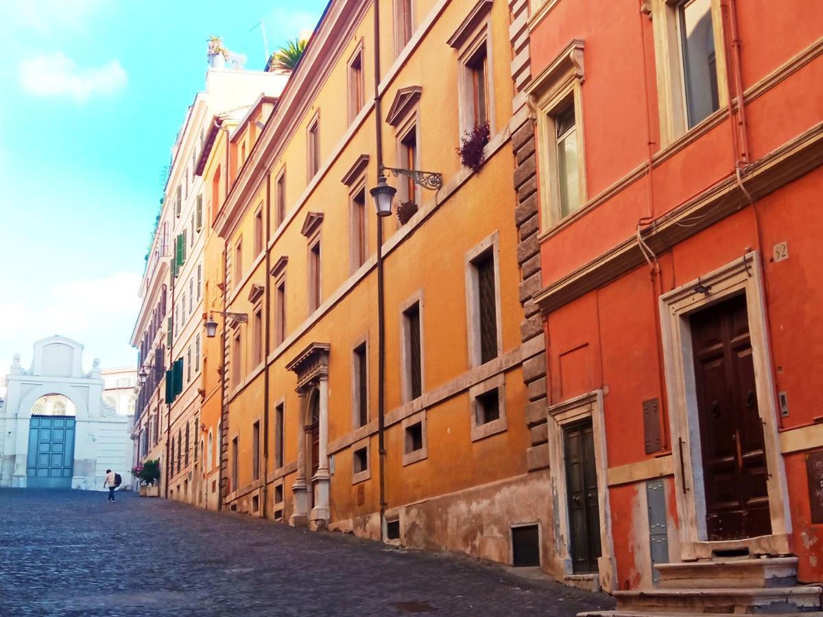 Appartement Fontana Di Trevi - Historic Center Apartment *