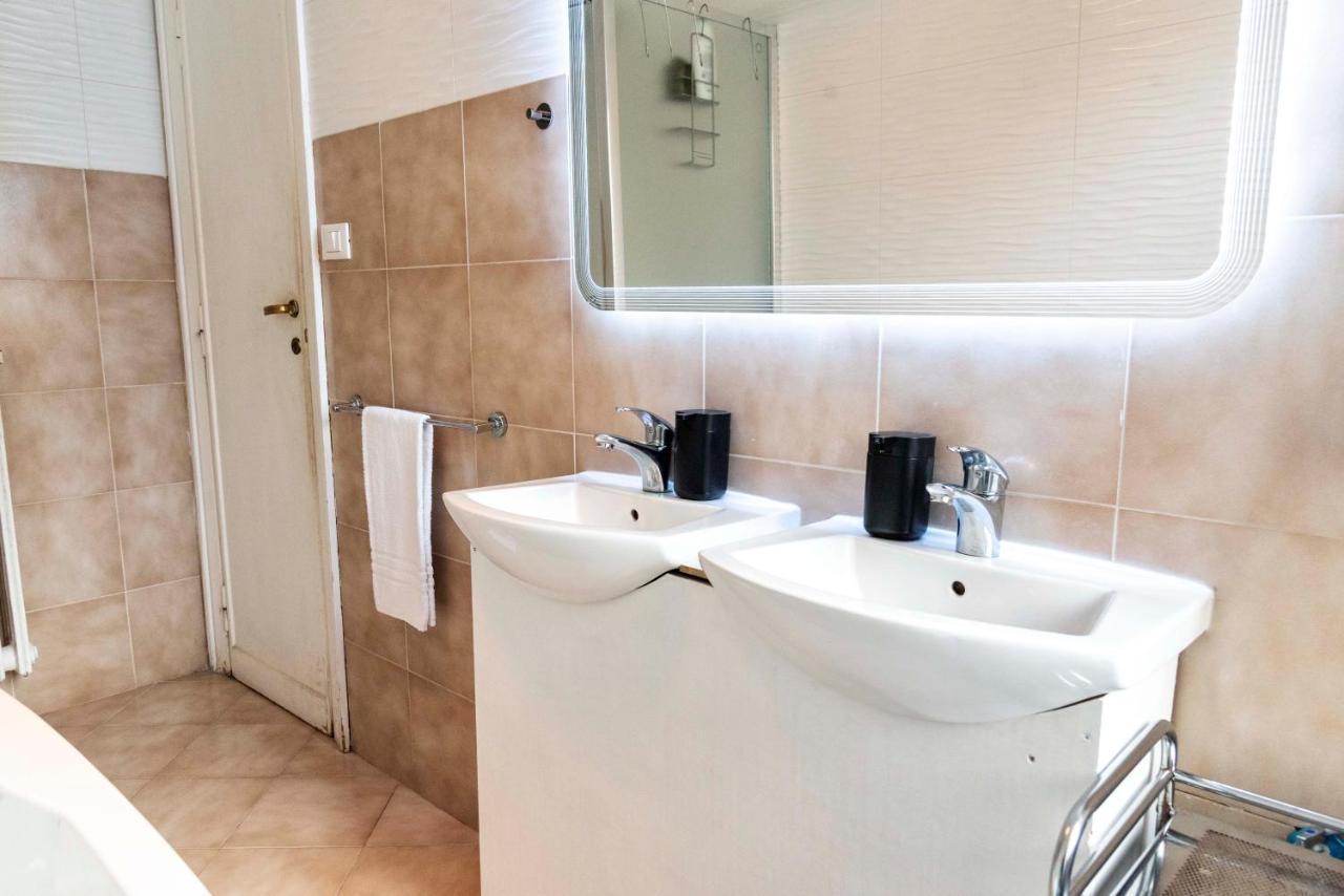 Apartment Merulana S.peter Rome
