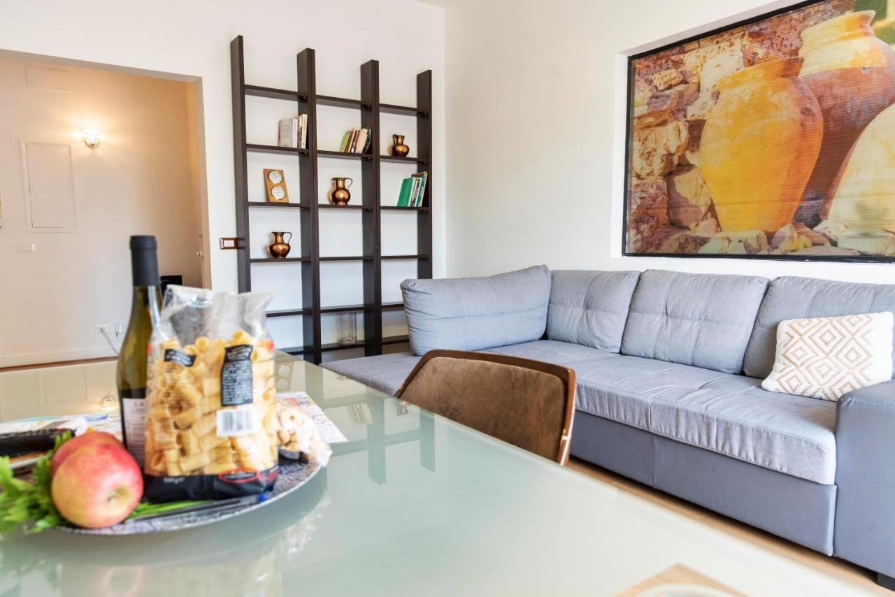Merulana S.peter Apartment