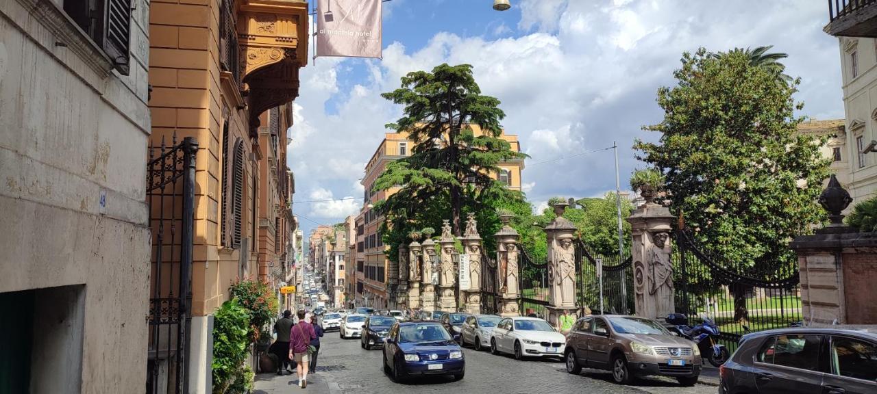 Storico In Zona Barberini * Rome