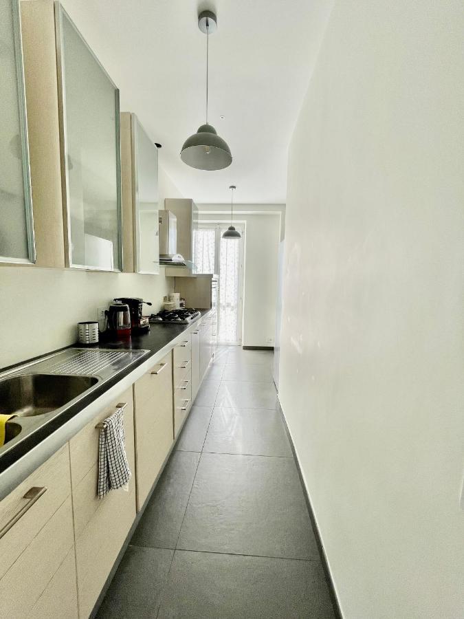 Privatehouseinrome *