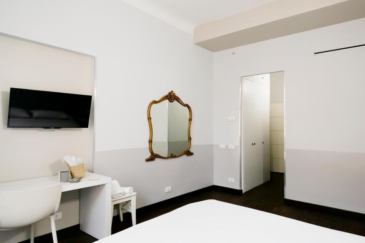 Dm69 - Termini Monti Crossroads Guest house *