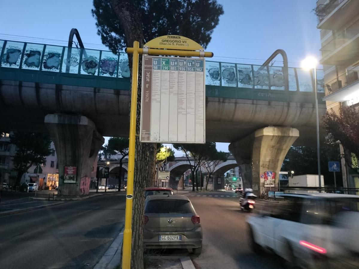 Nice In The Center Of * Rome