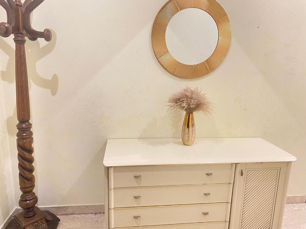 The Italian House In A Pochi Passi Dalla Metro A Appartement