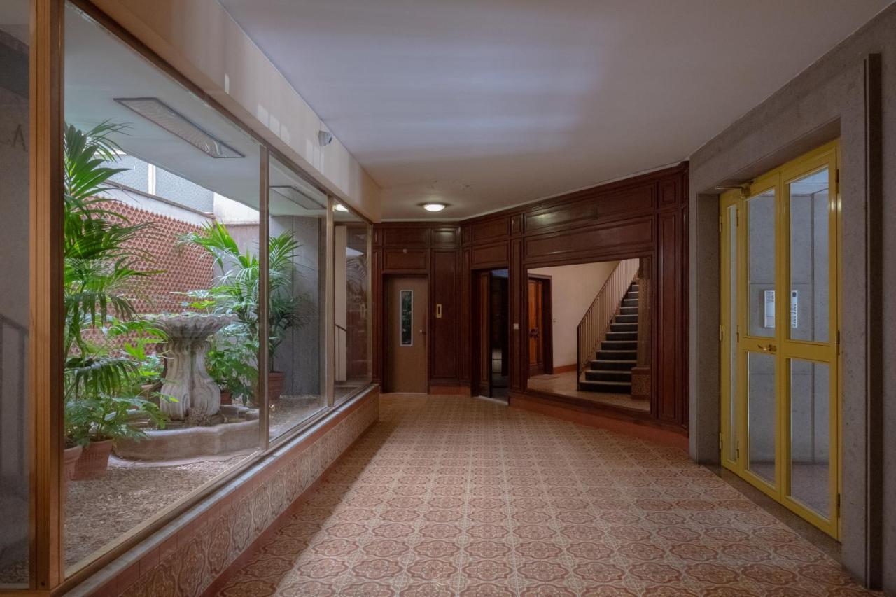 - Ruins House - 750m From The Metro Station Apartment Rome
