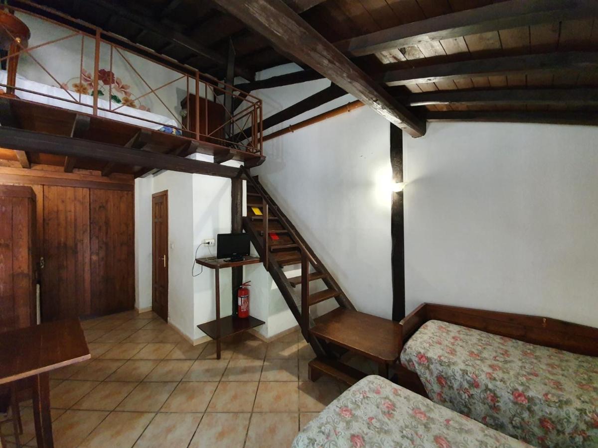 Beautiful In With Shared Swimming Pool Apartamento Roma