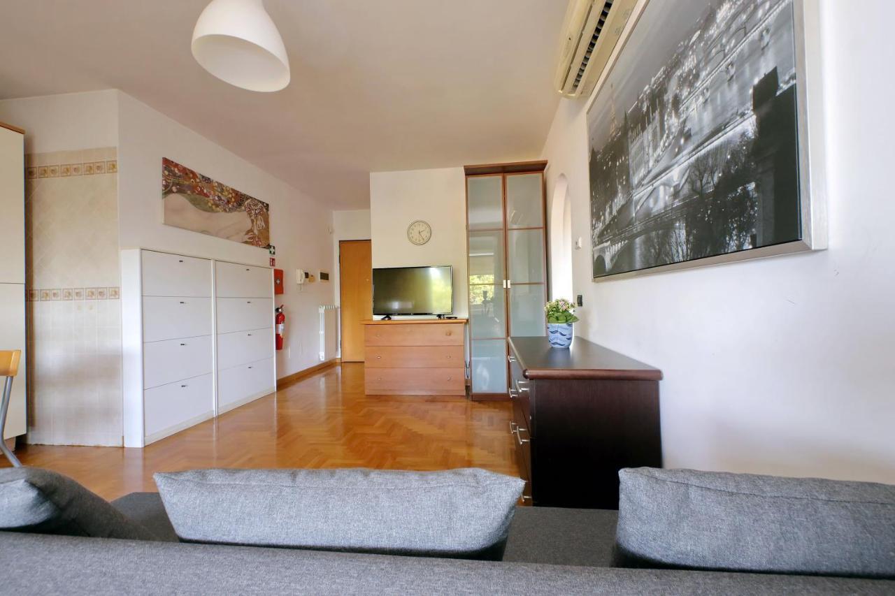 Apartment Crisafulli