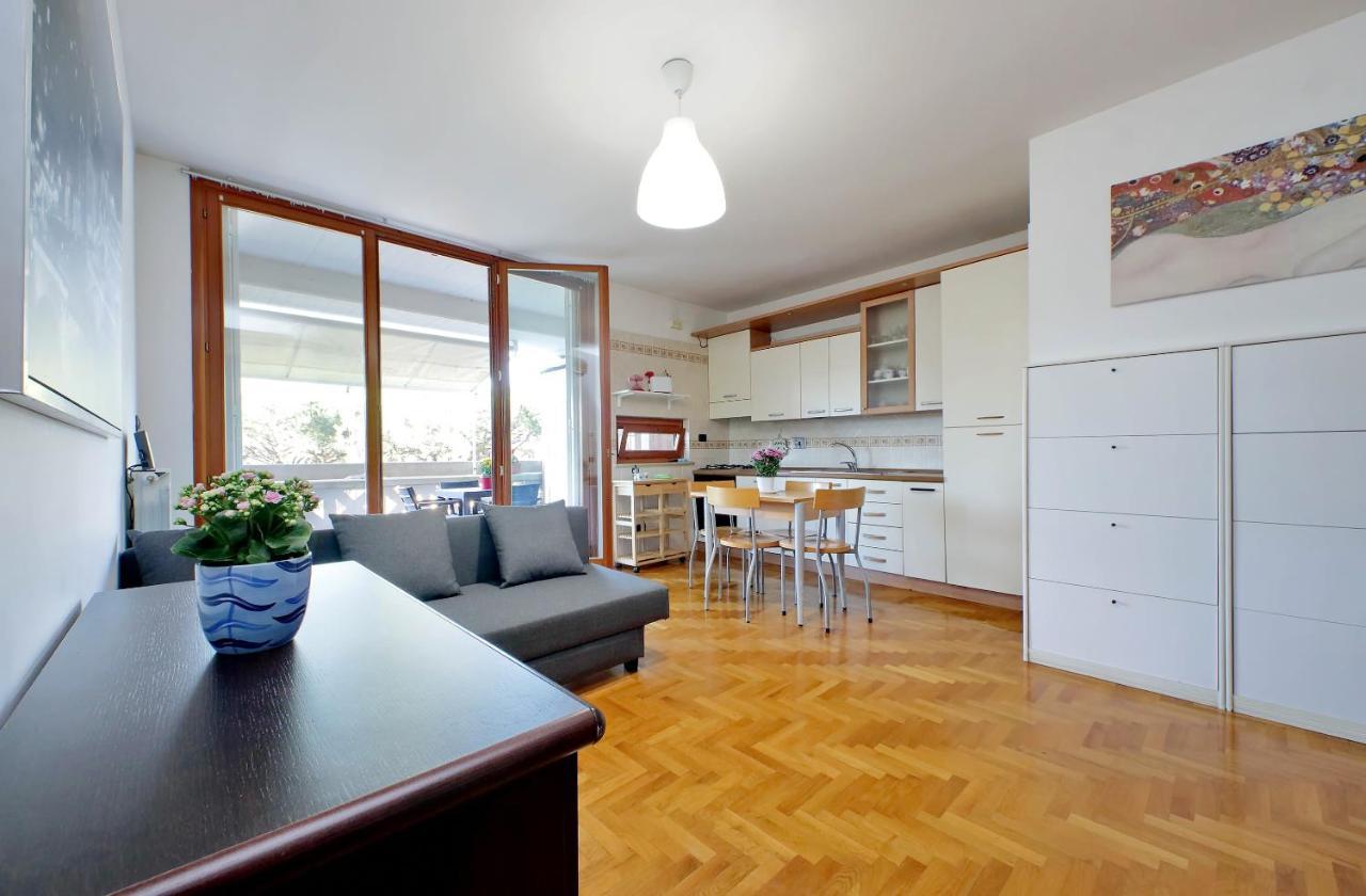 Crisafulli Apartment